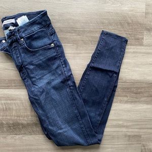 Good American Dark Wash Skinny Jeans